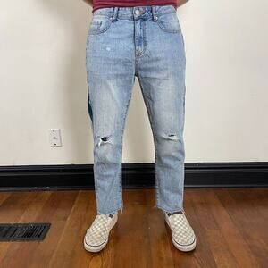 Stradivarius Ripped Regular Fit Jeans